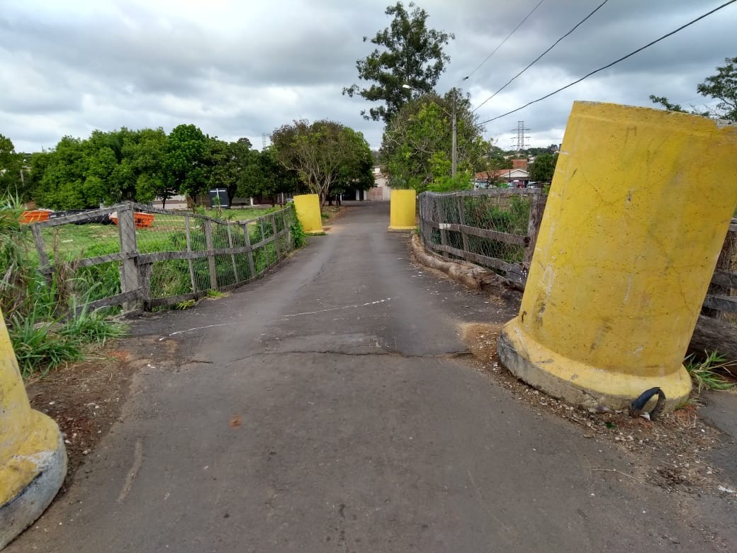 2018921_Ponte localizada na rua Elias Fausto, no São Joaquim.